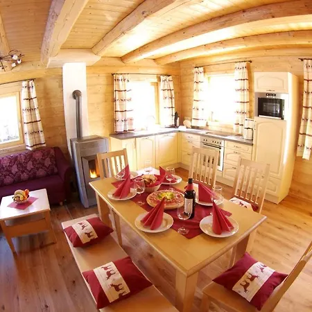 Domek alpejski Almchalet Alpenflora *