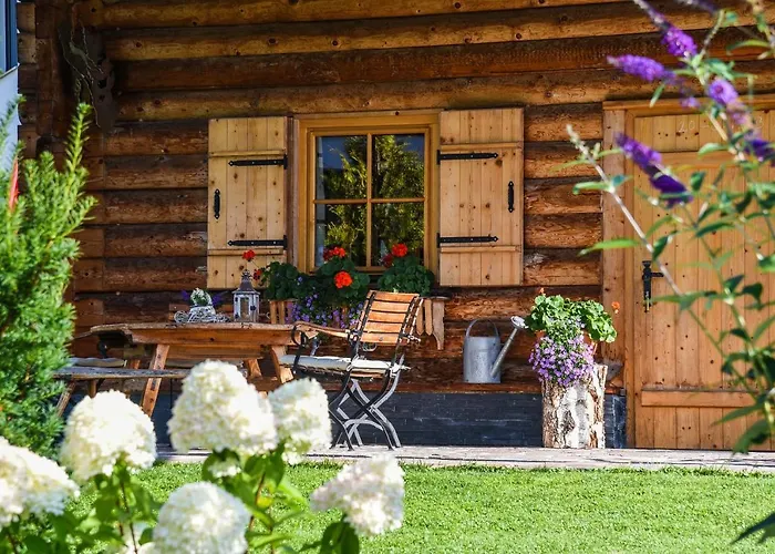 Almchalet Alpenflora Chalet *