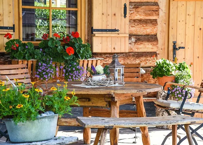 Almchalet Alpenflora Chalet *